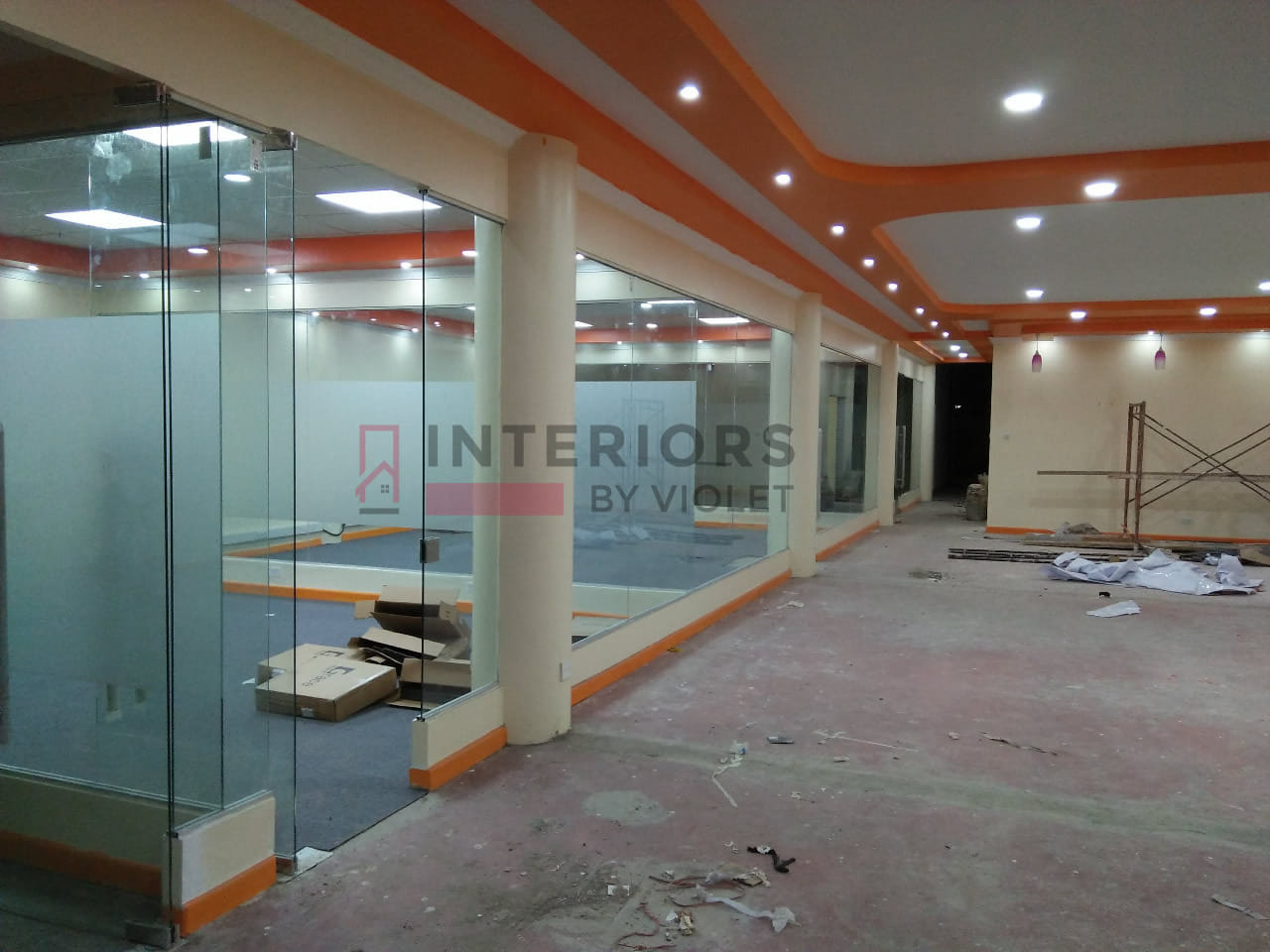 Frameless glass vs aluminium partitions comparison