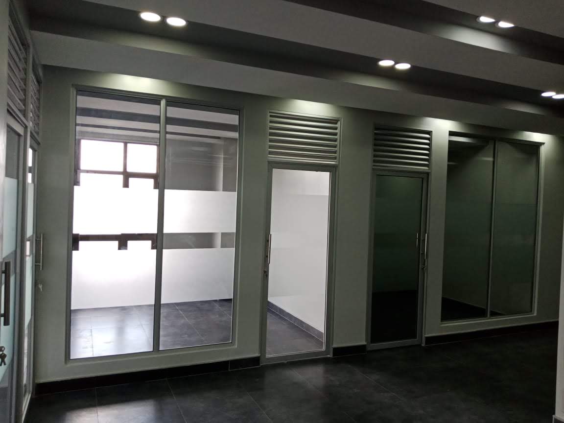 Multinational HQ Expansion &mdash; Westlands - detail view - Interiors by Violet